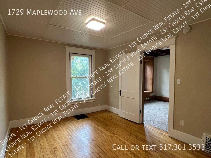 1729 Maplewood Ave - Photo 7 of 18
