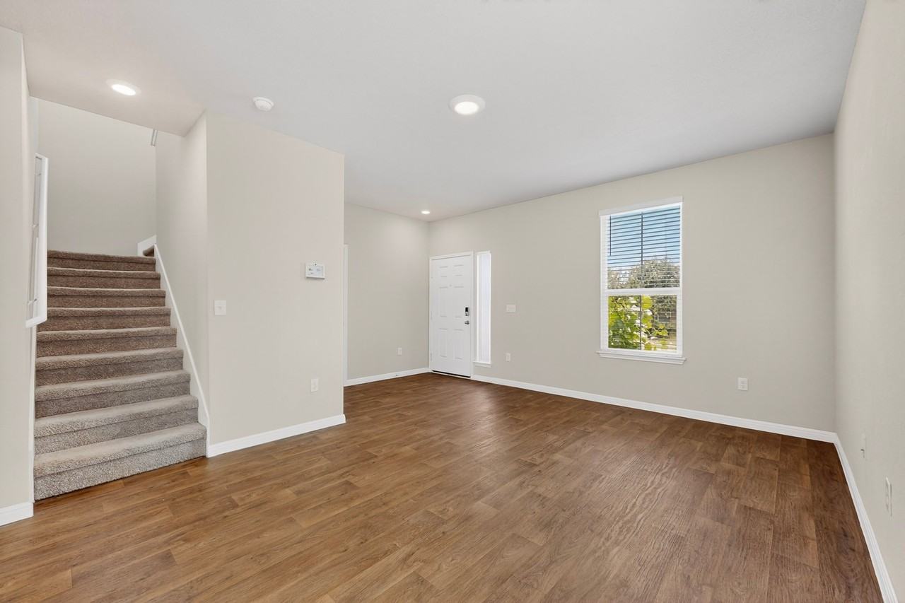 1709 Arborside Dr #NA - Photo 3 of 20