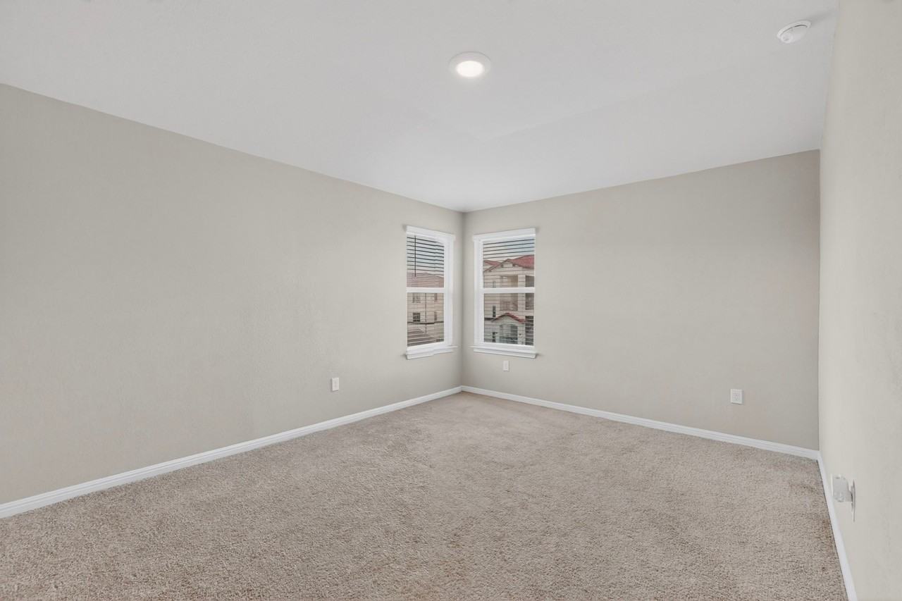 1709 Arborside Dr #NA - Photo 5 of 20