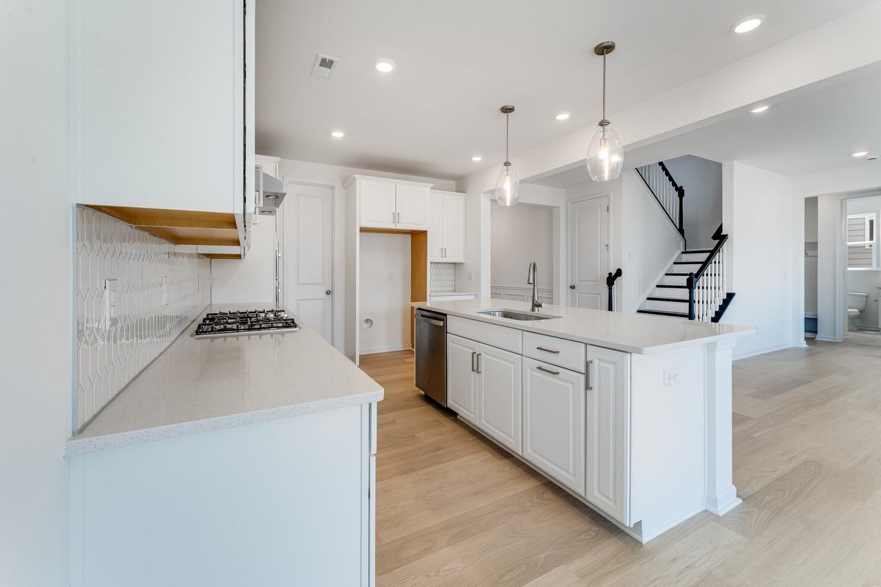 136 Glenn Dr #NA - Photo 4 of 30