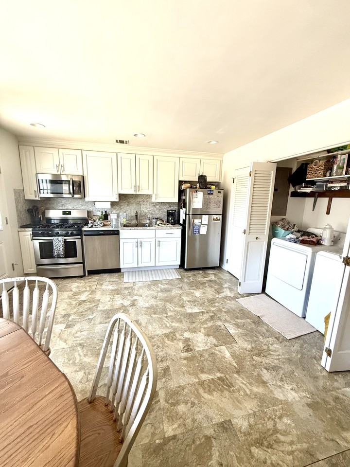 2308 Dorset Dock Rd #A - Photo 3 of 12