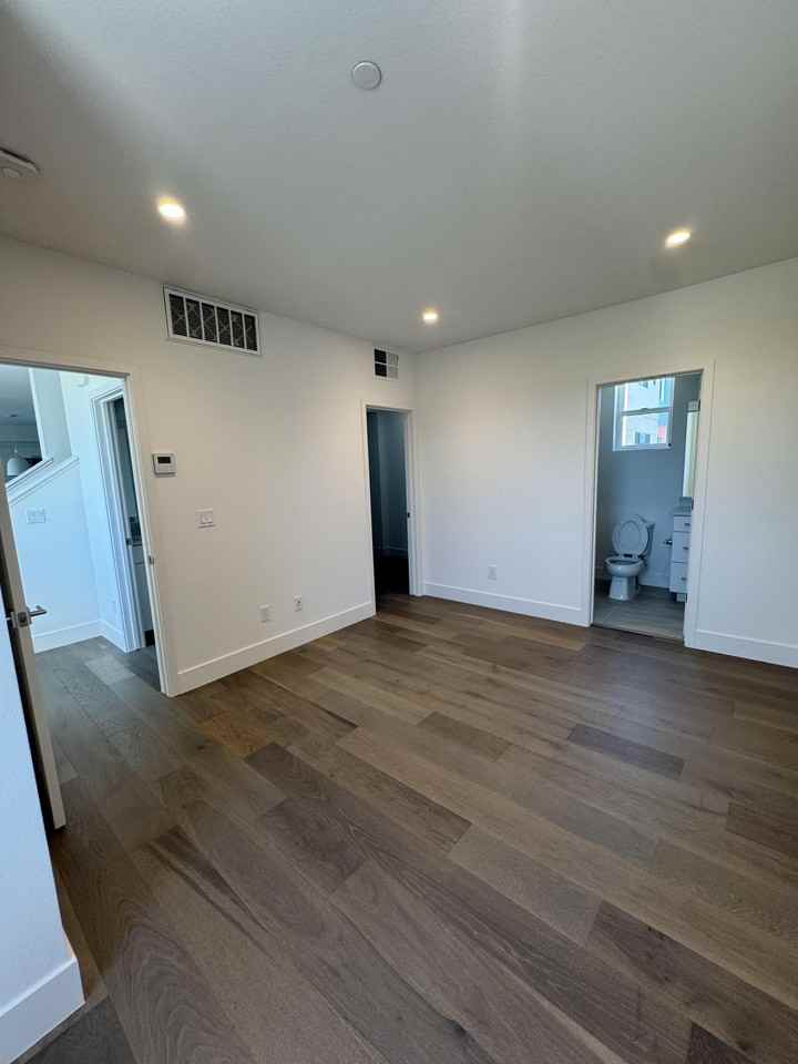 16149 Connor Ct #0 - Photo 4 of 8