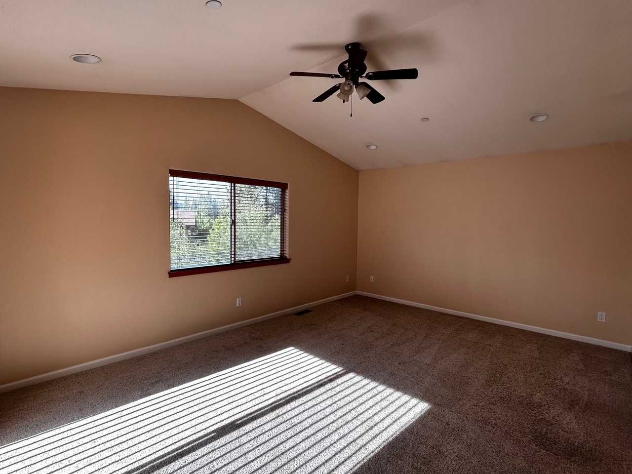 633 Zuni St #NA - Photo 4 of 9