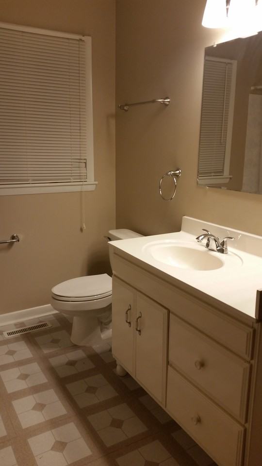 619 Sussex Ln #NA - Photo 2 of 18