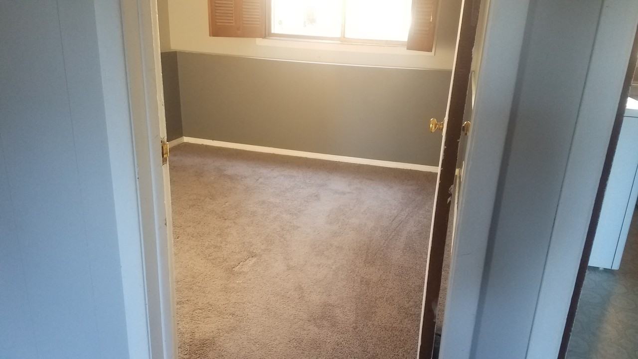 619 Sussex Ln #NA - Photo 5 of 18