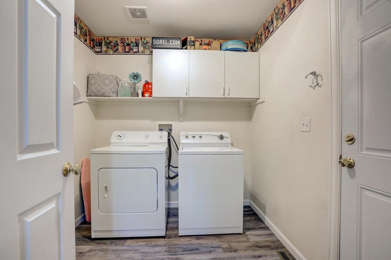 10129 Grove Ct #D - Photo 2 of 18