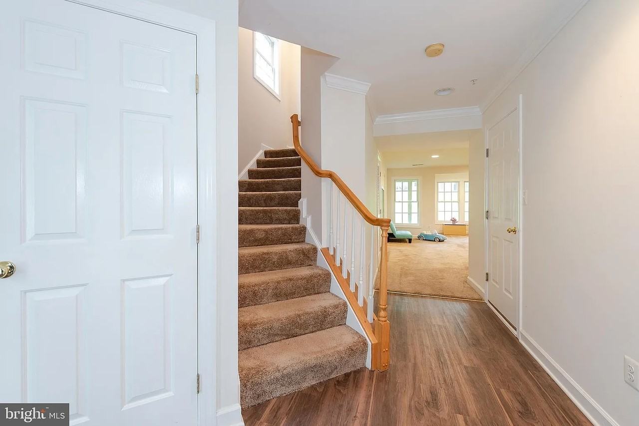 10655 Hillingdon Rd #1 - Photo 2 of 31
