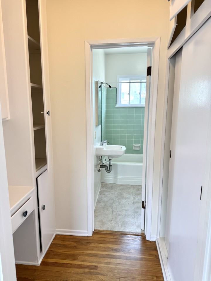 7067 W Manchester Ave #7073-1-2 - Photo 5 of 5