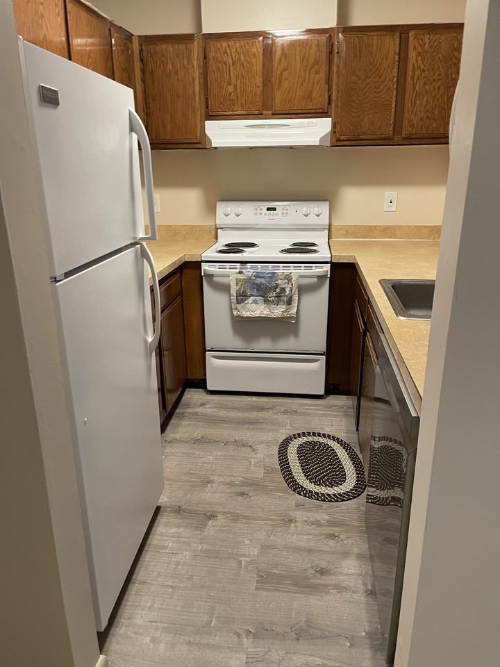 175 Mill Pond Rd #135 - Photo 5 of 14