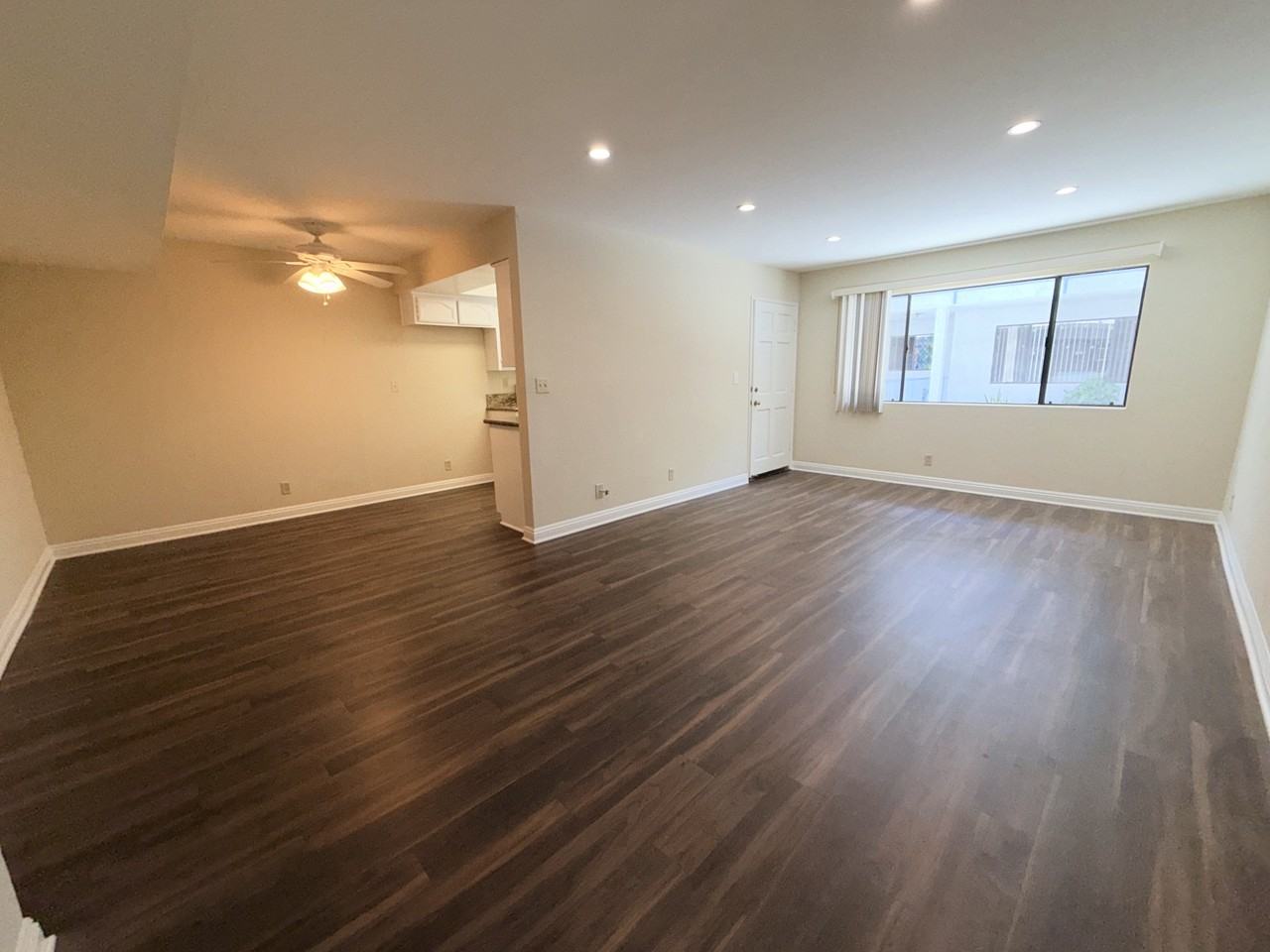 515 E Elmwood Ave #107 - Photo 6 of 15