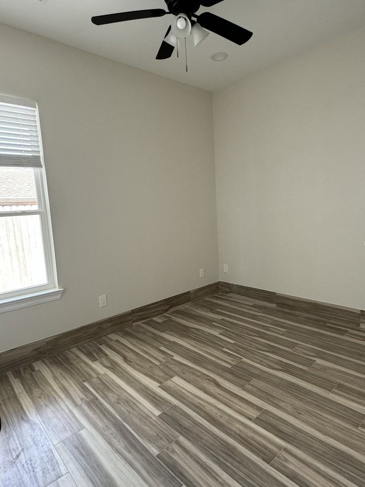 9101 Virtue St #9101 - Photo 4 of 9