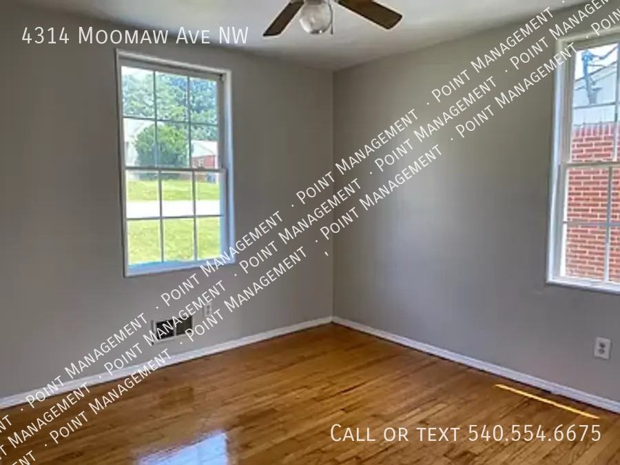 4314 Moomaw Ave Nw - Photo 5 of 8