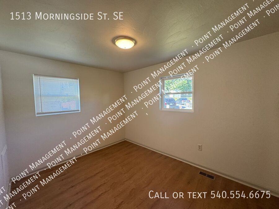 1513 Morningside St Se - Photo 6 of 8