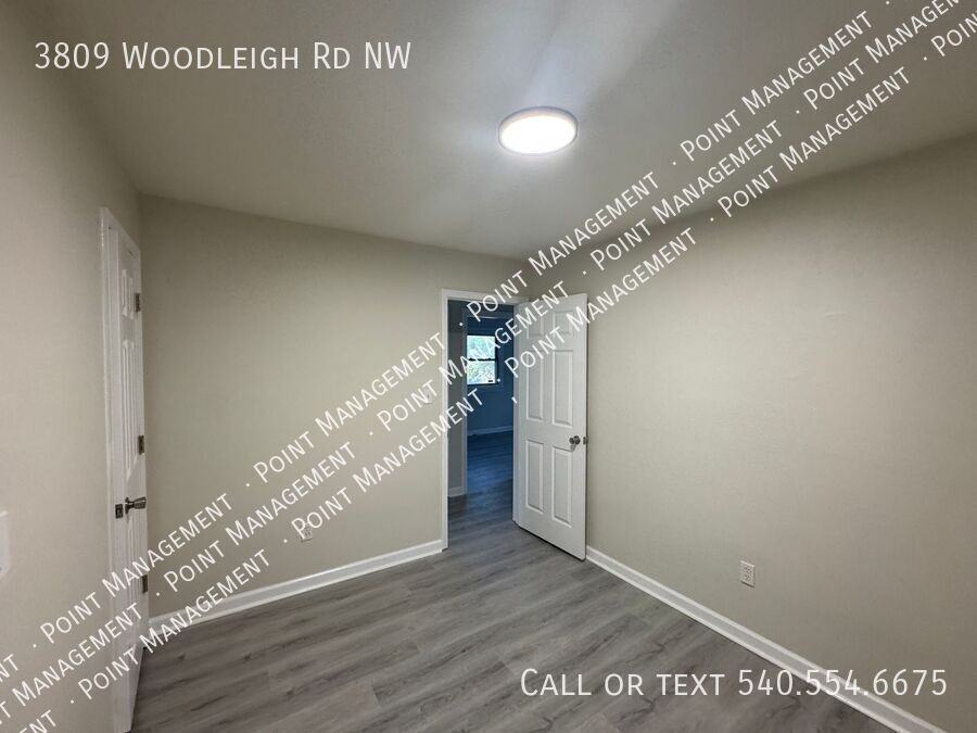 3809 Woodleigh Rd Nw - Photo 3 of 18
