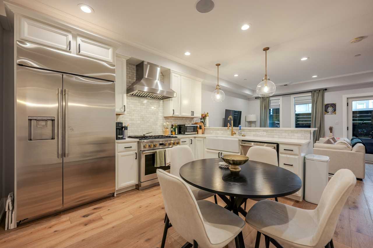 1320 Belmont St Nw #1 - Photo 7 of 25