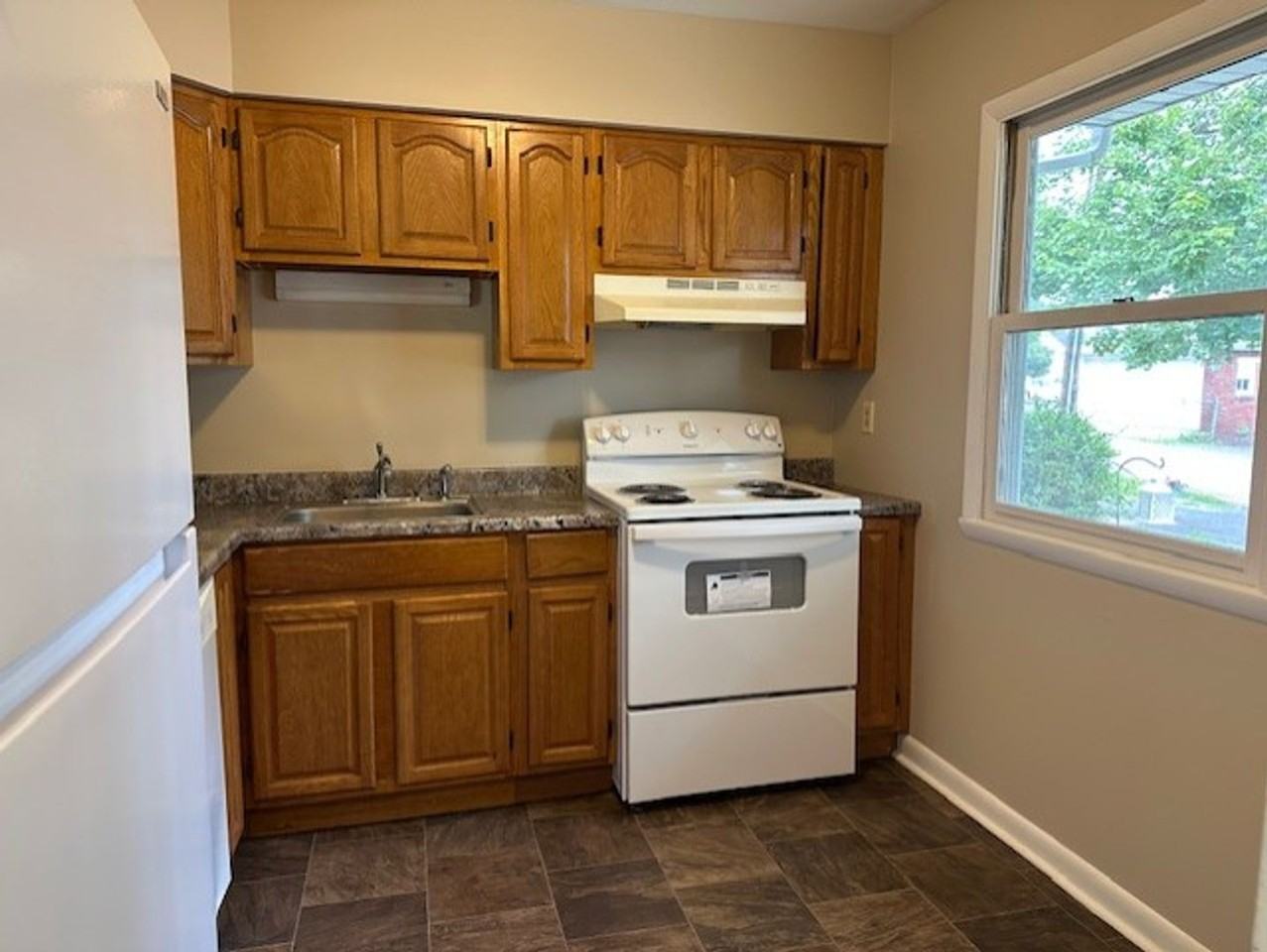 27 S 24th St - Photo 7 of 22