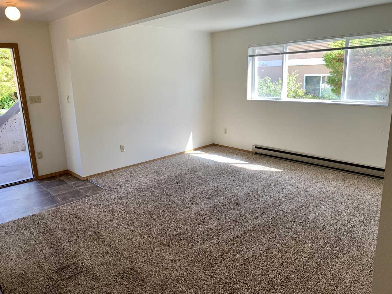 323 Janet St #1 - Photo 6 of 20