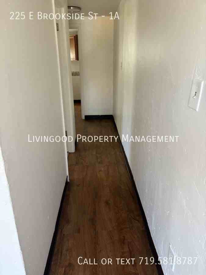225 E Brookside St #1A - Photo 5 of 9