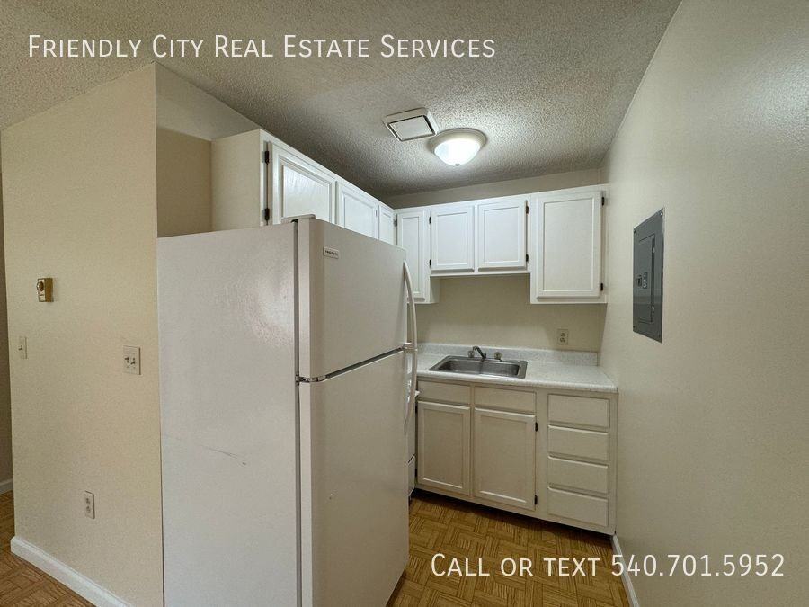 572 Long Ave - Photo 6 of 10