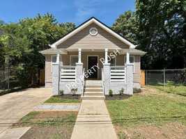 featured image of 709 N Holly St