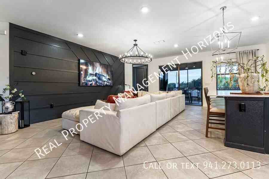 5623 N Honore Ave #322 - Photo 4 of 28