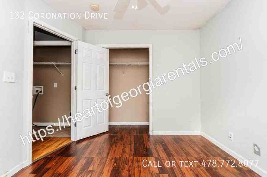 132 Coronation Dr - Photo 6 of 17