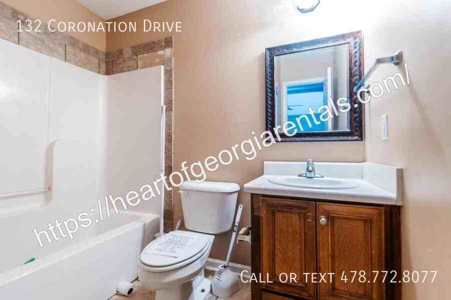 132 Coronation Dr - Photo 7 of 17