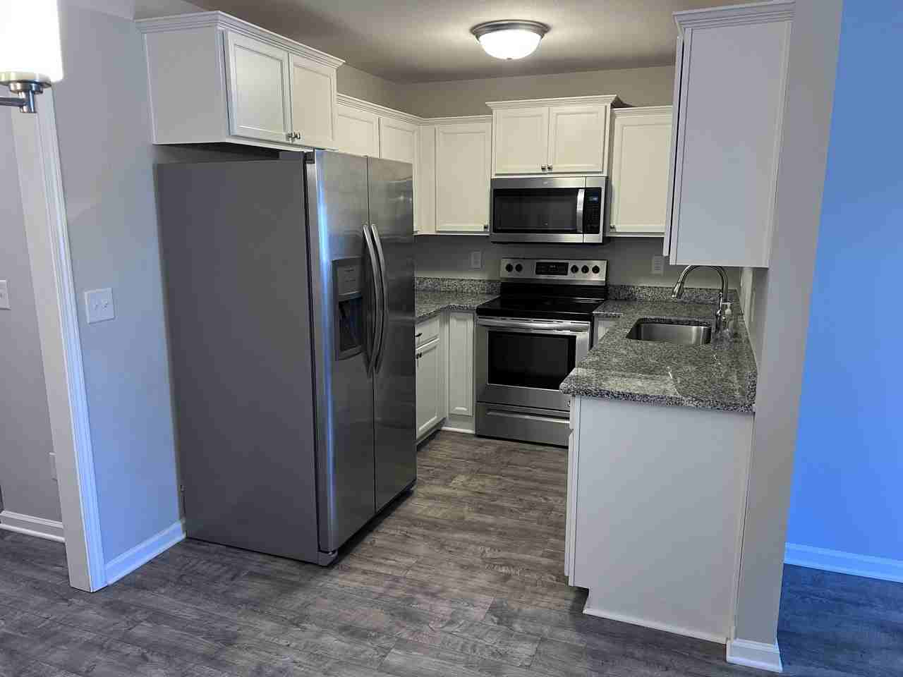 3250 Clemons Cir - Photo 4 of 14
