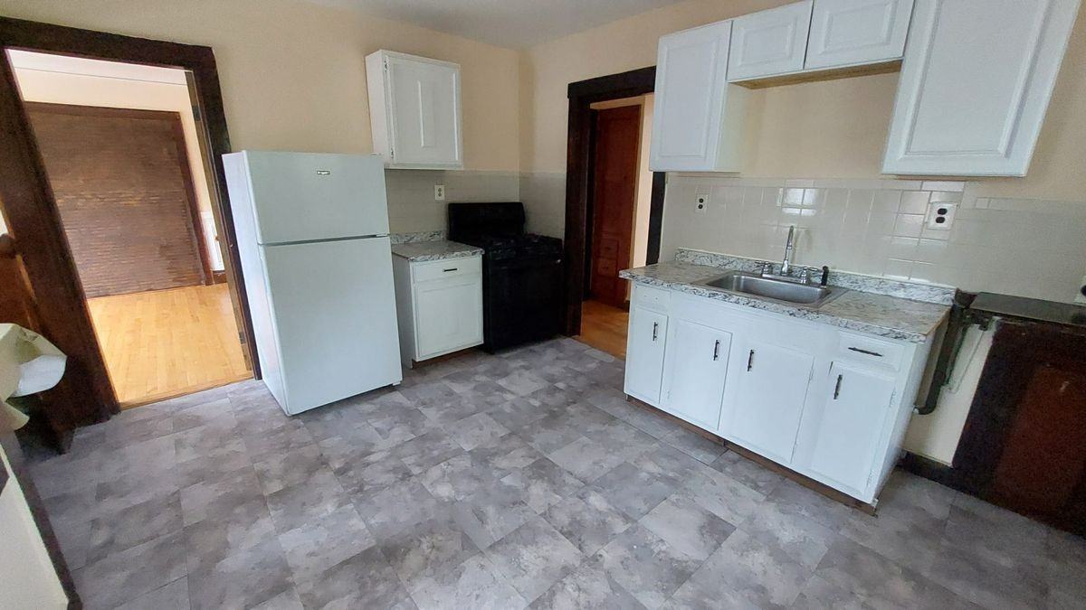 52 Nixon St - Photo 4 of 15