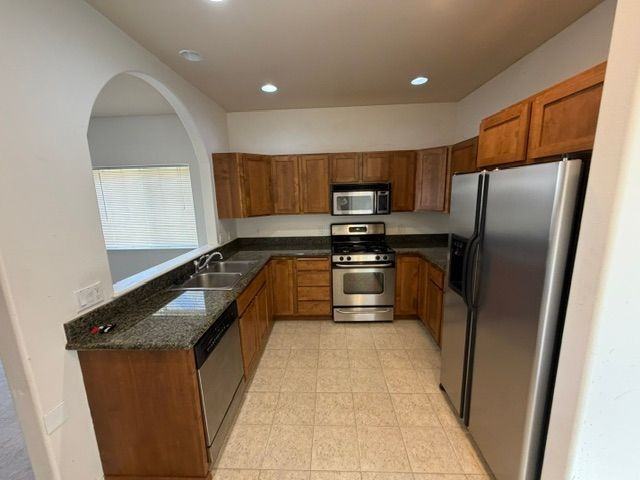 4937 E Portside Ct - Photo 7 of 15