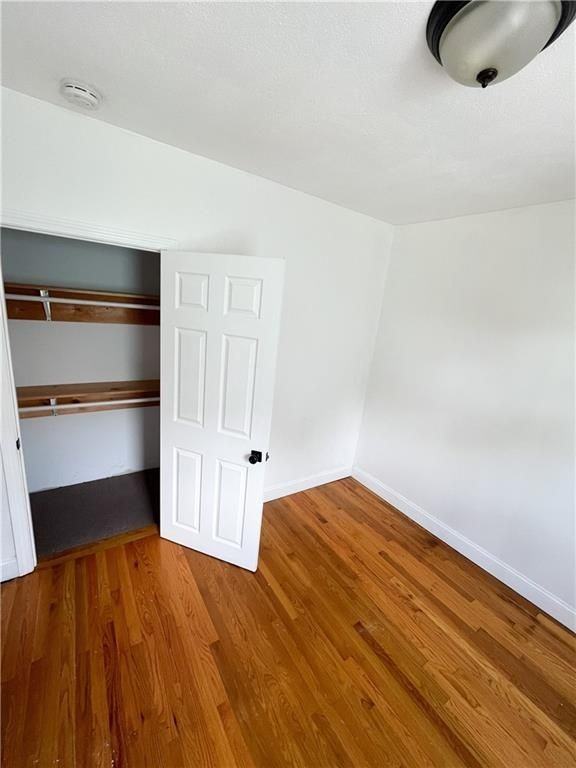 114 Warren Ave - Photo 4 of 9
