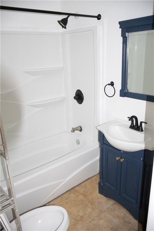 114 Warren Ave - Photo 5 of 9
