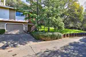 featured image of 2673 Arrow Ct