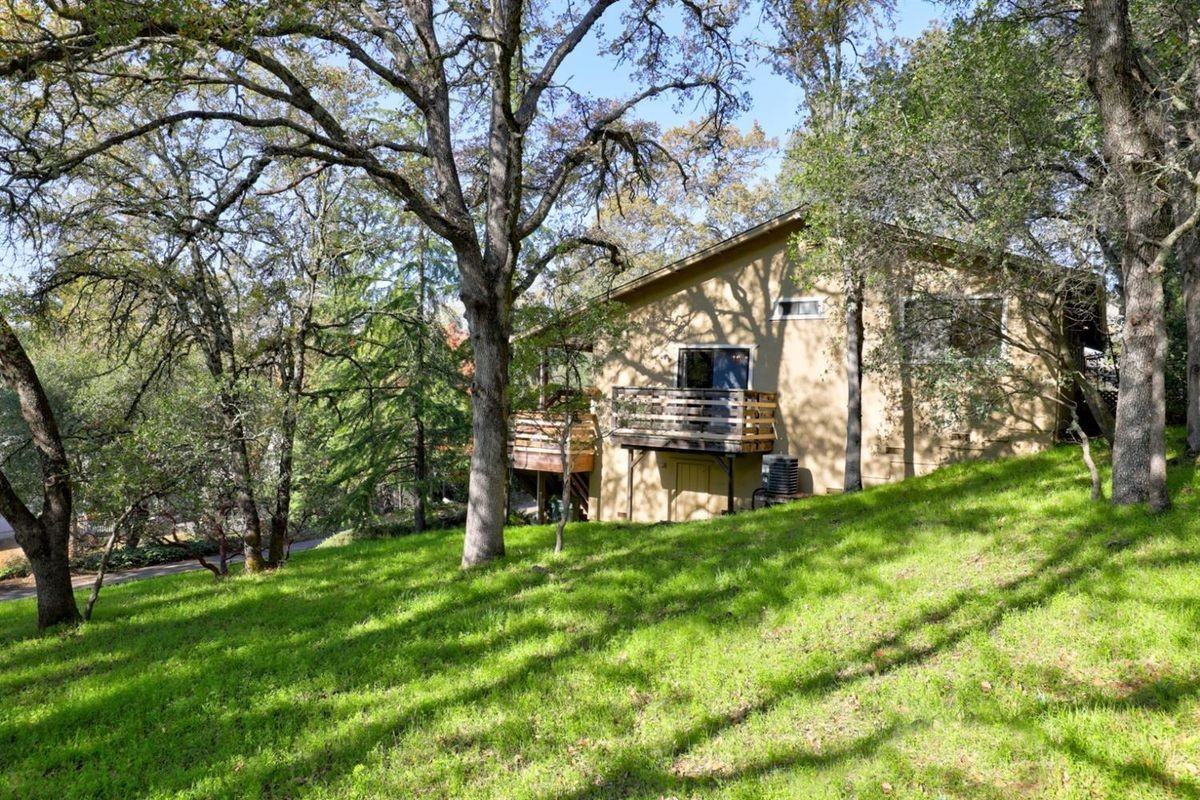 2673 Arrow Ct - Photo 3 of 3