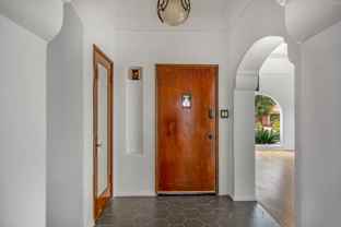 4126 S Bronson Ave - Photo 1 of 1