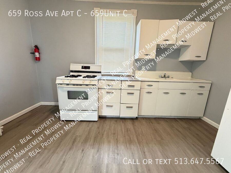 659 Ross Ave Apt C #659UNITC - Photo 7 of 12