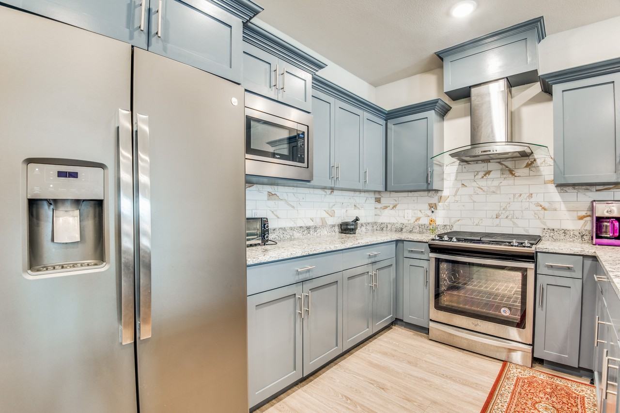 8706 Tudor Pl #1 - Photo 6 of 11