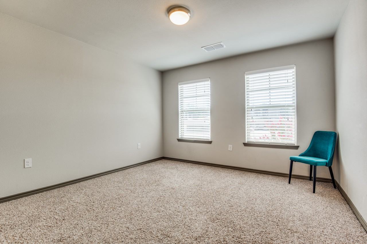 8706 Tudor Pl #1 - Photo 7 of 11