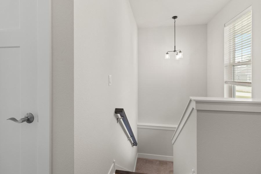 W218N16046 Tiger Lily Dr - Photo 4 of 26