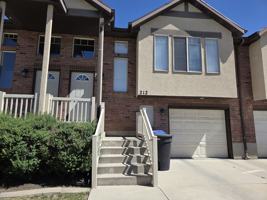 featured image of 212 Lyman Ln