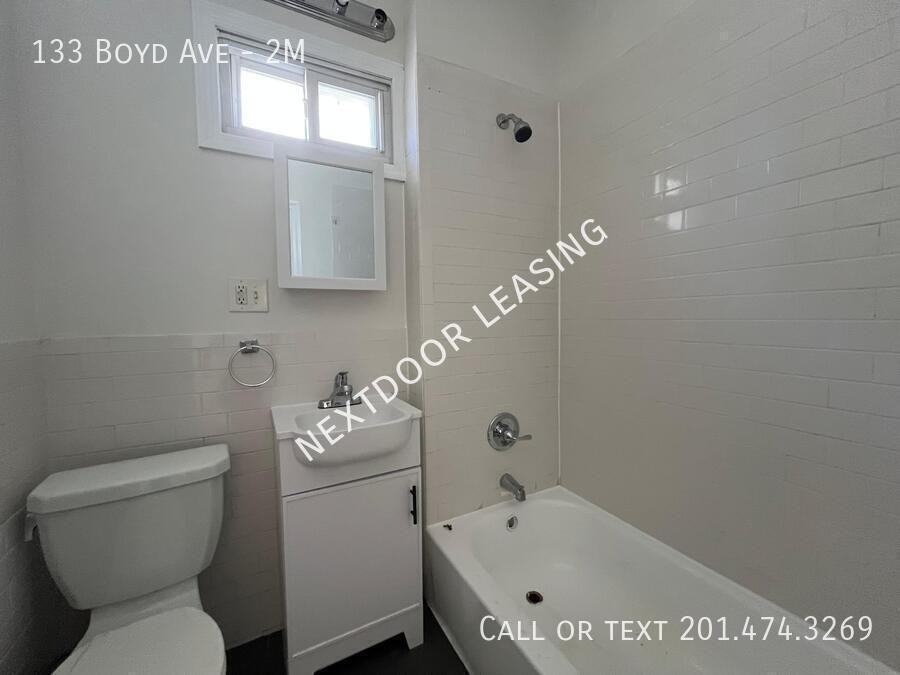 133 Boyd Ave #2M - Photo 2 of 7