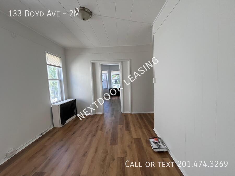 133 Boyd Ave #2M - Photo 4 of 7