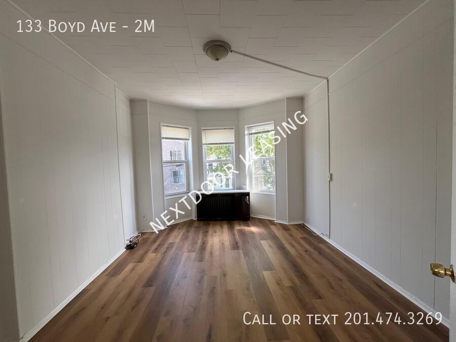 133 Boyd Ave #2M - Photo 6 of 7
