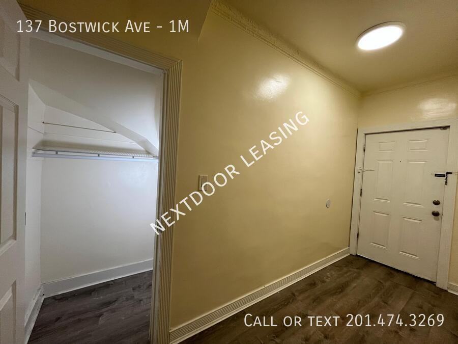 137 Bostwick Ave #1M - Photo 4 of 9