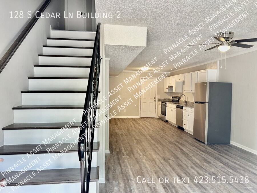 128 S Cedar Ln Bldg 2 - Photo 2 of 47