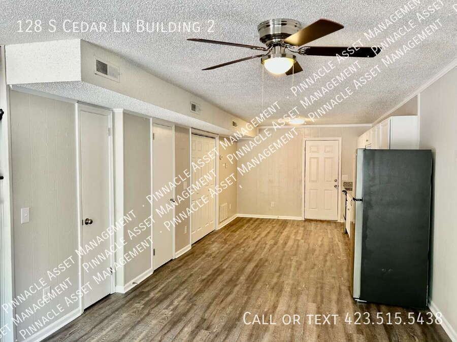 128 S Cedar Ln Bldg 2 - Photo 3 of 47