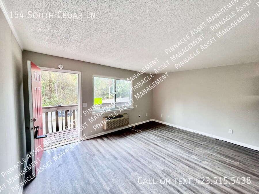 154 S Cedar Ln - Photo 3 of 10