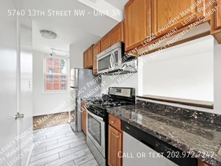5740 13th St Nw #3A - Photo 3 of 9