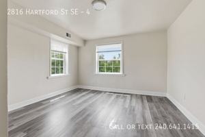 featured image of 2816 Hartford St Se #4