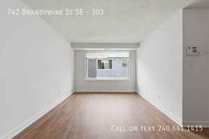 featured image of 742 Brandywine St Se #303